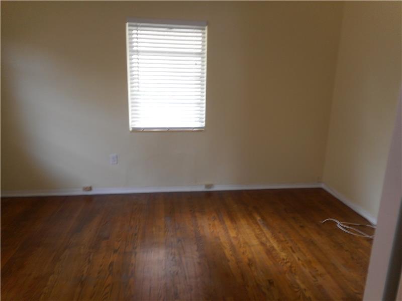 8826Emerson Ave, Surfside, FL 33154