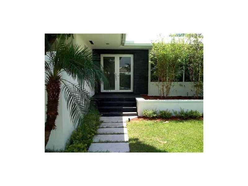 123096th St, Bay Harbor Islands, FL 33154