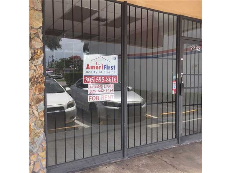 8443 Southwest 40 ST, Miami, FL 33155