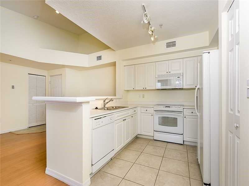 6821 Southwest 44th St, Miami, FL 33155