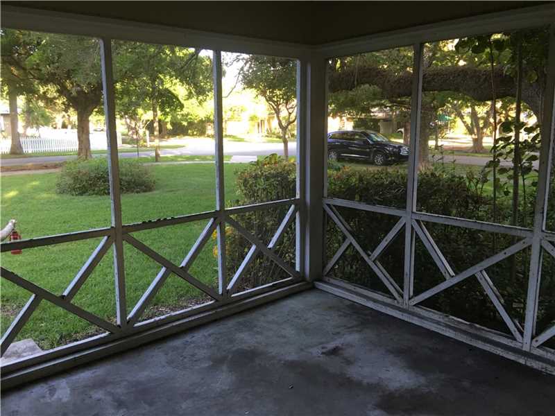 4824 Southwest 58th Ave, Miami, FL 33155