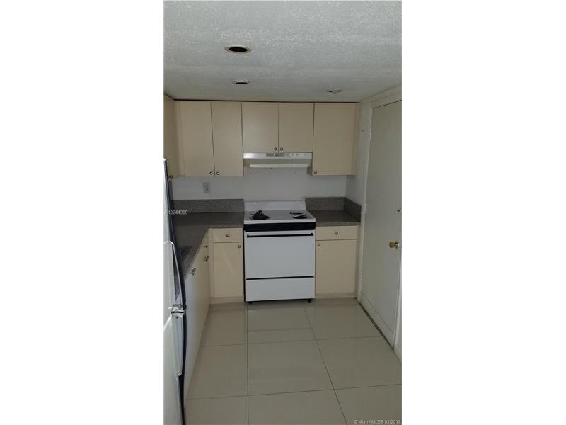 9175 Southwest 77th Ave, Miami, FL 33156