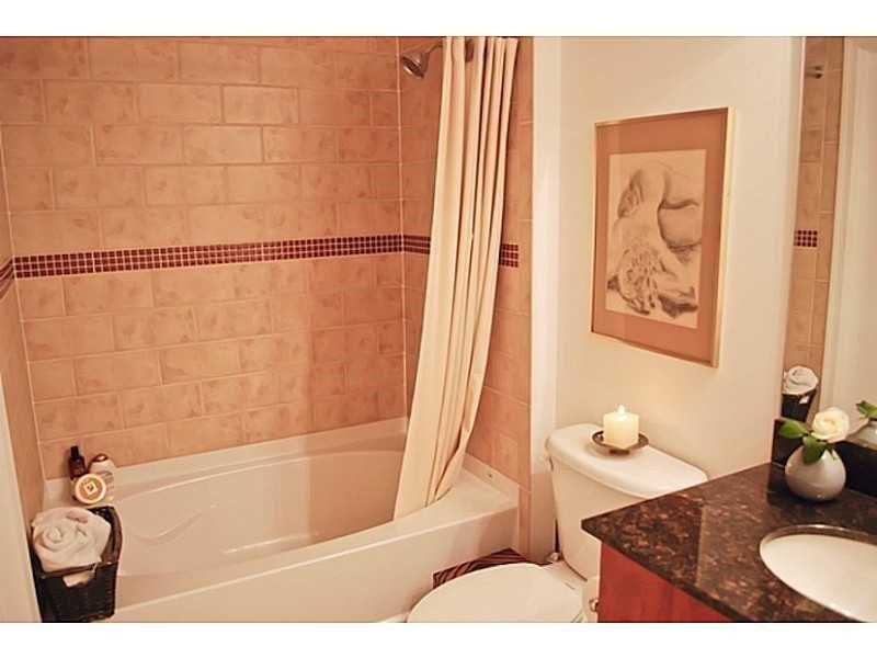 7355 Southwest 89th St, Miami, FL 33156