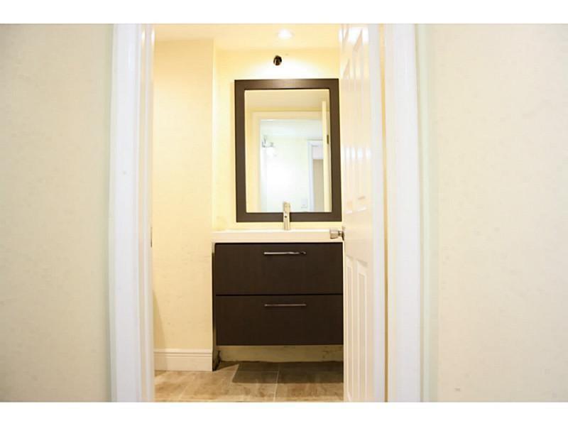 9001 Southwest 77th Ave, Miami, FL 33156