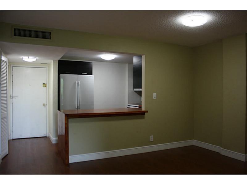 9001 Southwest 77th Ave, Miami, FL 33156