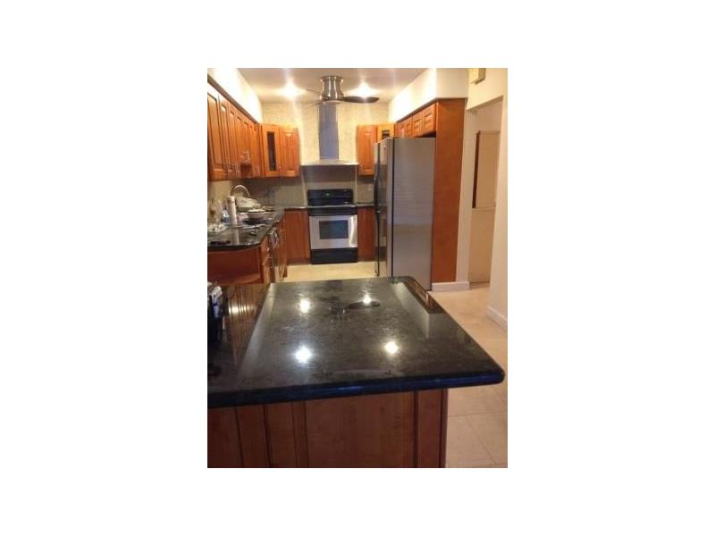8290 SW 90 ST, Miami, FL 33156