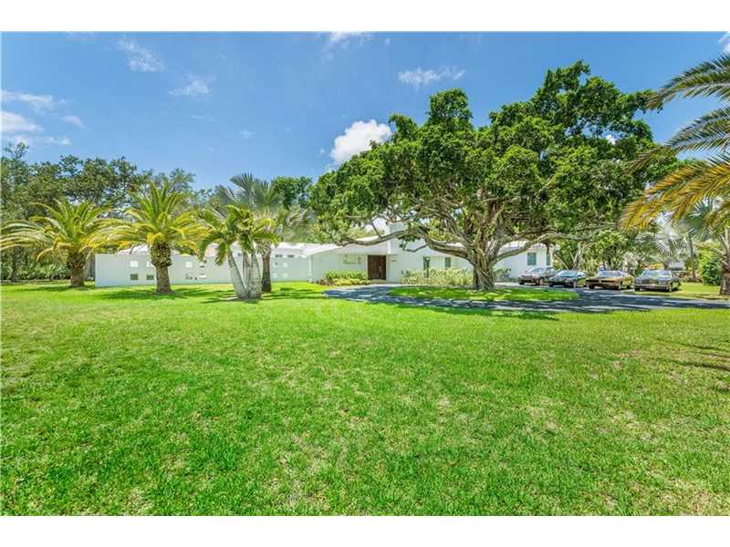 6200Rolling Road Dr, Pinecrest, FL 33156