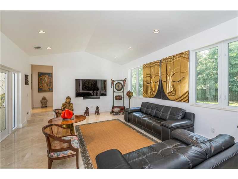 6200Rolling Road Dr, Pinecrest, FL 33156