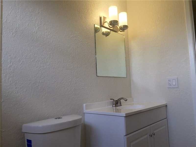 9751Wayne Ave, Palmetto Bay, FL 33157