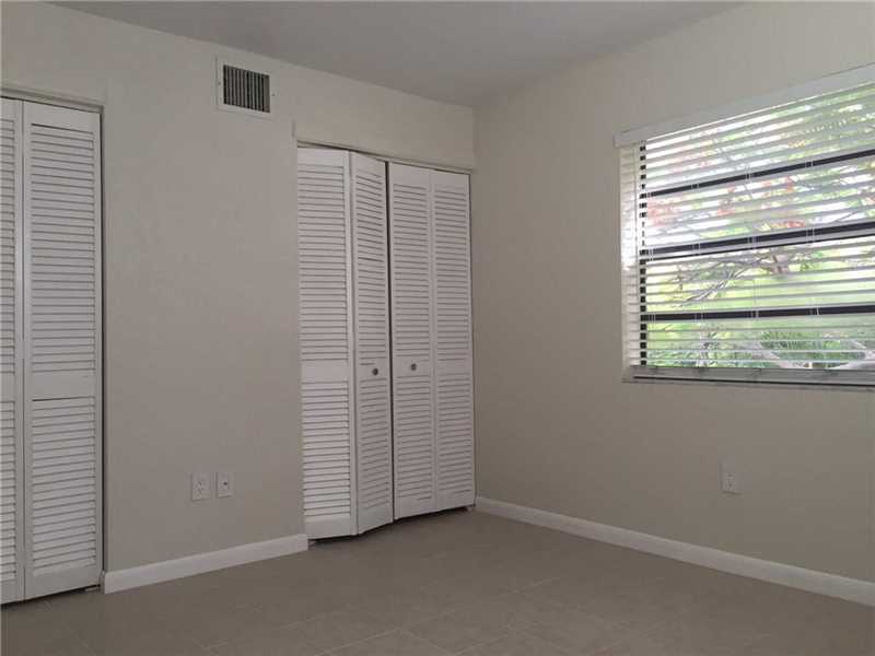 9751Wayne Ave, Palmetto Bay, FL 33157