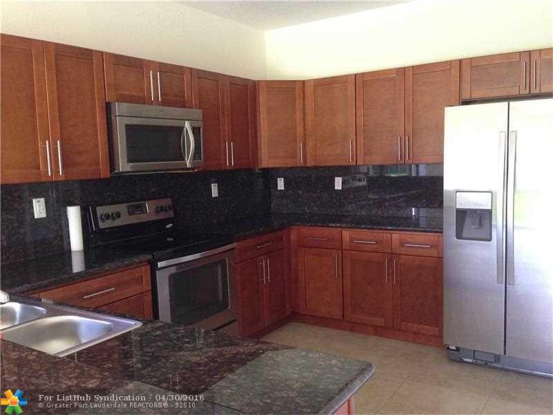 17040 SW 92 CT, Palmetto Bay, FL 33157