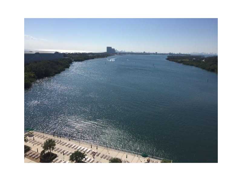 300Bayview Dr, Sunny Isles Beach, FL 33160