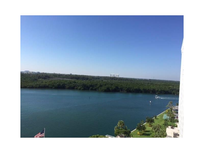 300Bayview Dr, Sunny Isles Beach, FL 33160
