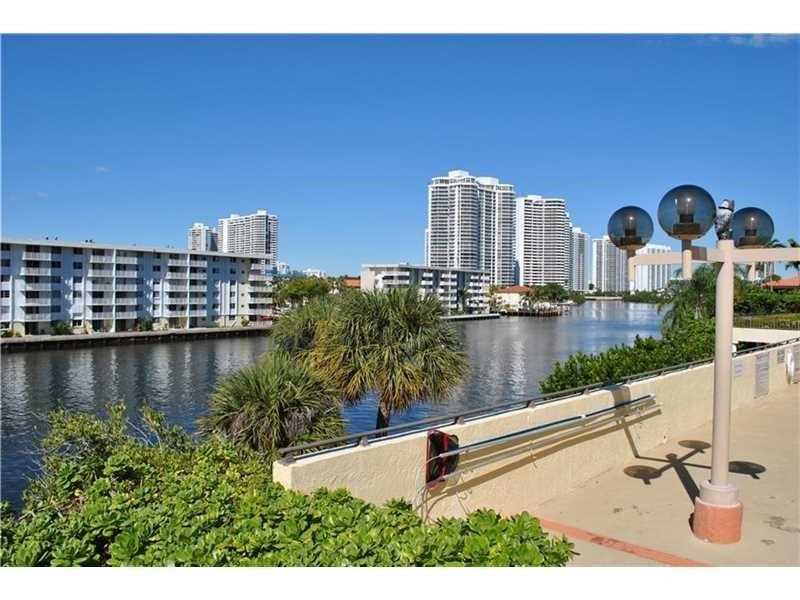290174th St, Sunny Isles Beach, FL 33160