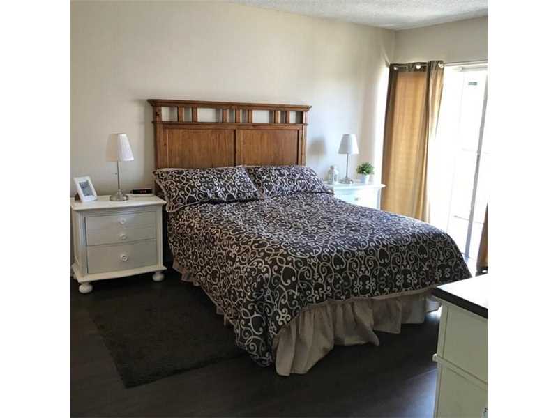 3642 Northeast 171st St, North Miami Beach, FL 33160