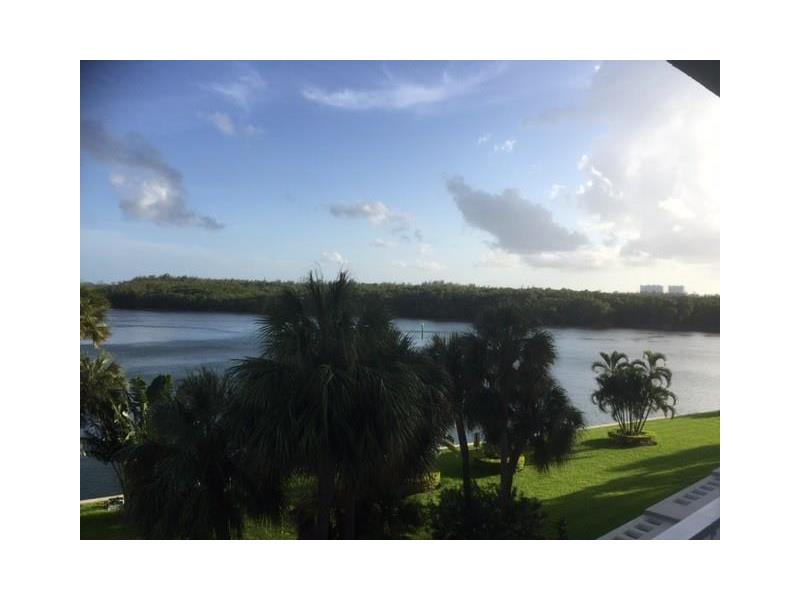 500Bayview Dr, Sunny Isles Beach, FL 33160