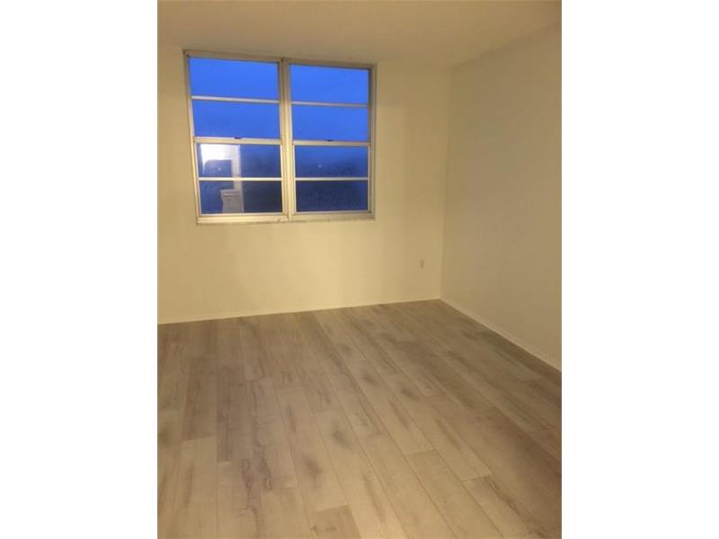 500Bayview Dr, Sunny Isles Beach, FL 33160