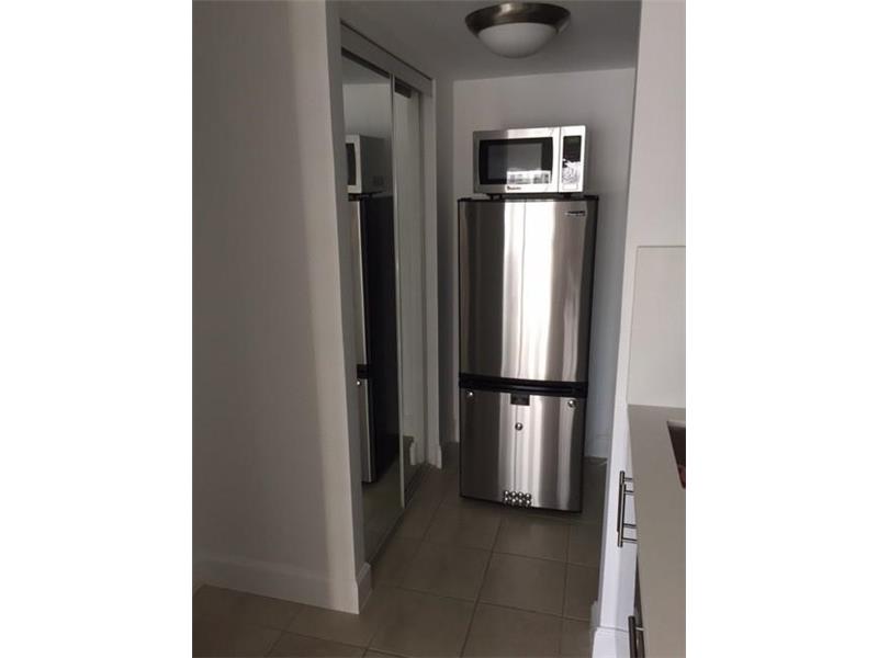 19201Collins Ave, Sunny Isles Beach, FL 33160