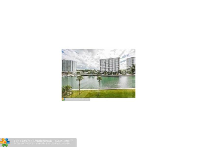 220 E Kings Point Dr 107, Sunny Isles Beach, FL 33160