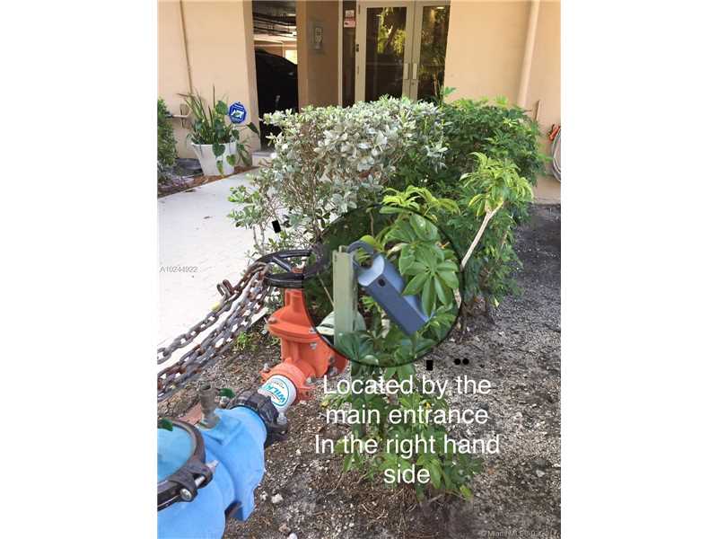 3860 Northeast 170th St, North Miami Beach, FL 33160