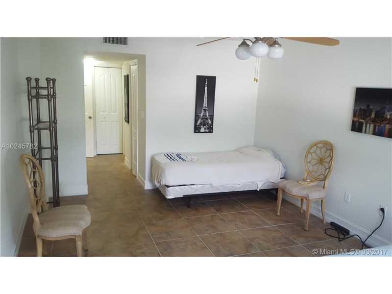 2801 Northeast 183rd St, North Miami Beach, FL 33160