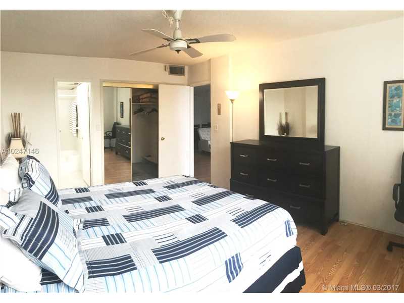 3660 Northeast 166th St, North Miami Beach, FL 33160