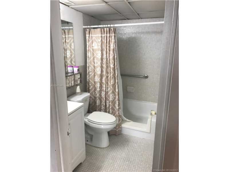 3660 Northeast 166th St, North Miami Beach, FL 33160