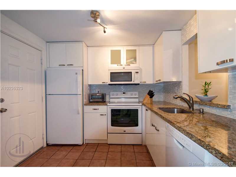 3551 Northeast 169th St, North Miami Beach, FL 33160