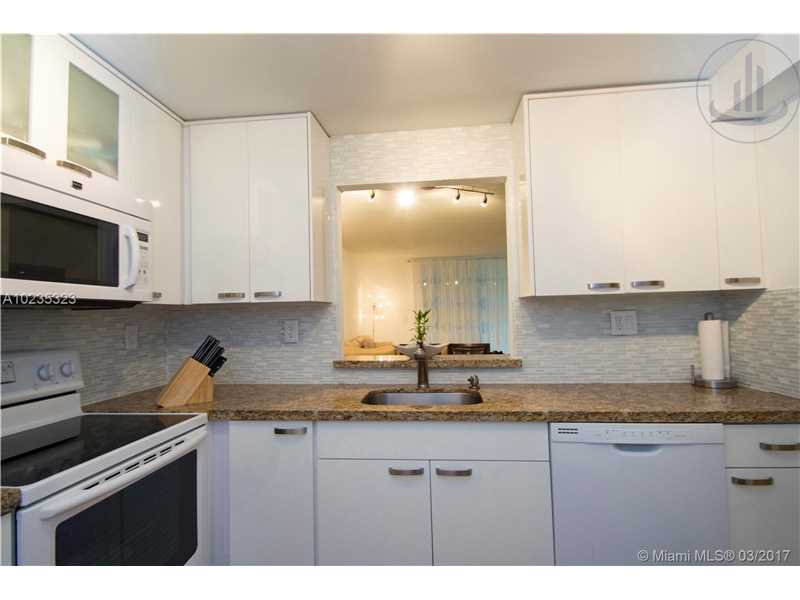 3551 Northeast 169th St, North Miami Beach, FL 33160