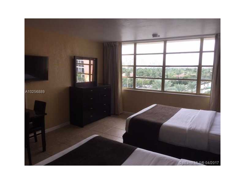 19201Collins Ave, Sunny Isles Beach, FL 33160