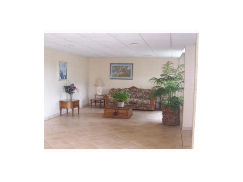 16465 Northeast 22nd Ave, North Miami Beach, FL 33160