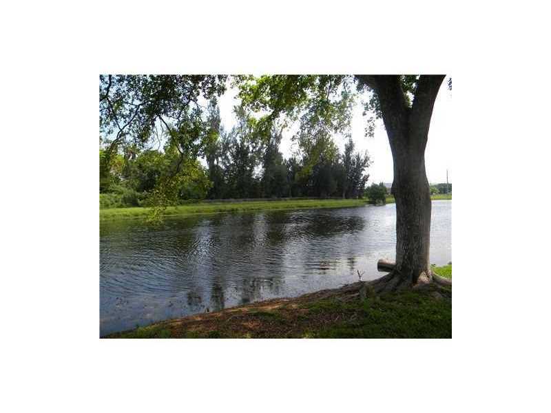 16465 Northeast 22nd Ave, North Miami Beach, FL 33160