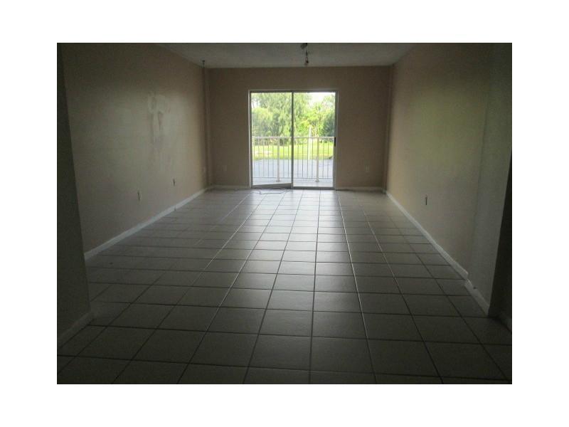 16465 Northeast 22nd Ave, North Miami Beach, FL 33160