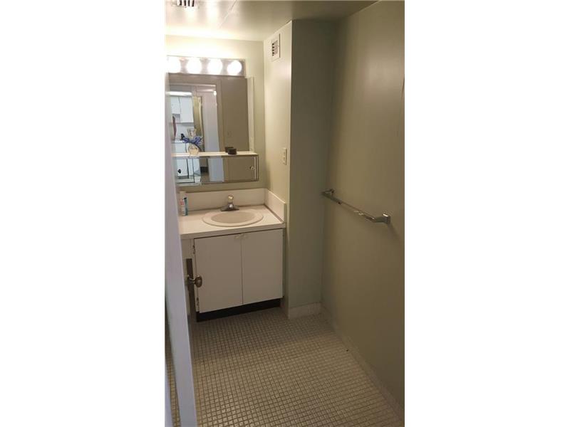 18031Biscayne Blvd, Aventura, FL 33160