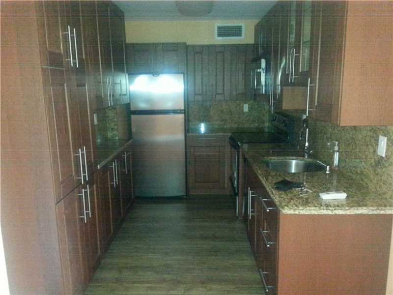 16465 Northeast 22nd Ave, Miami, FL 33160