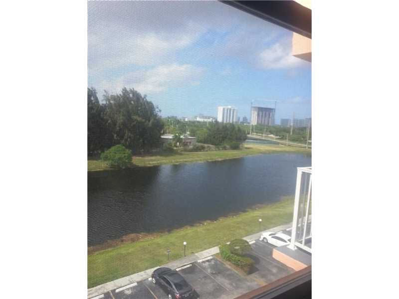 16465 Northeast 22nd Ave, Miami, FL 33160