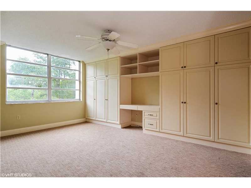 2780 Northeast 183rd St, Aventura, FL 33160