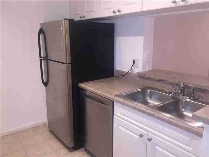 17150 North Bay Rd, Sunny Isles Beach, FL 33160