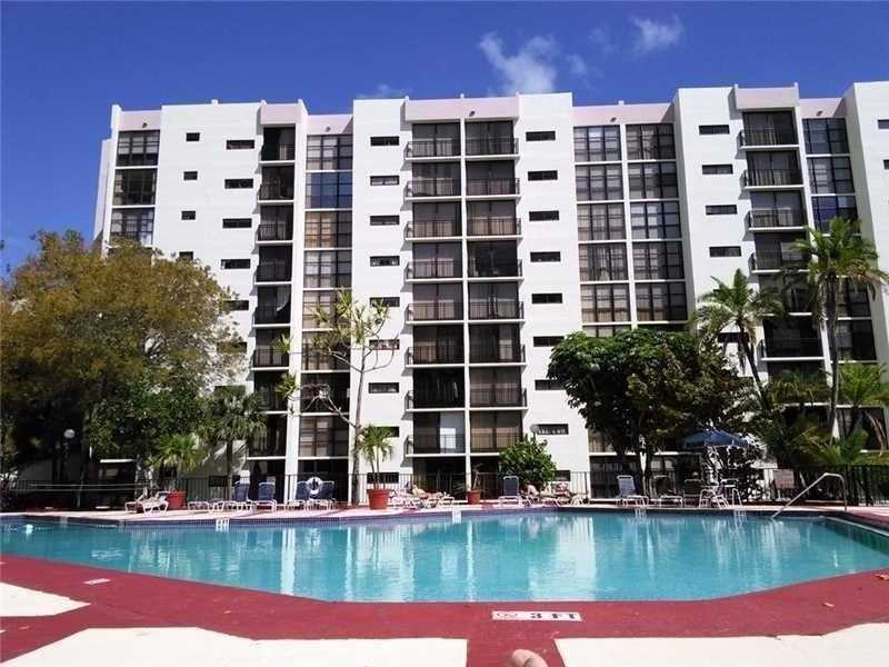 16909 North Bay Rd, Sunny Isles Beach, FL 33160