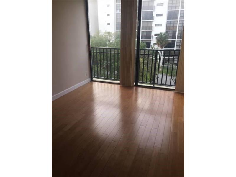 16909 North Bay Rd, Sunny Isles Beach, FL 33160