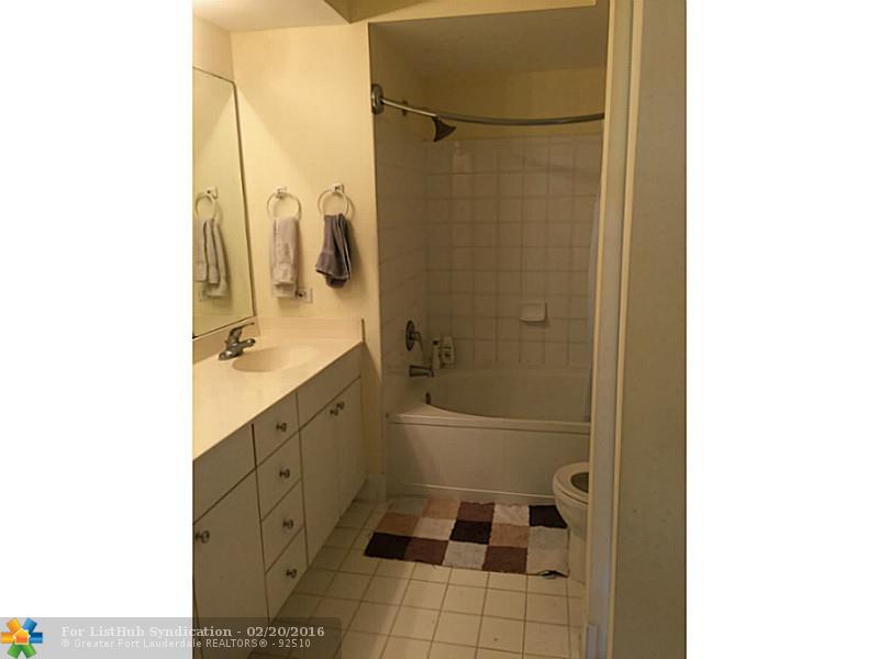 17100 N BAY RD 1911, Sunny Isles Beach, FL 33160