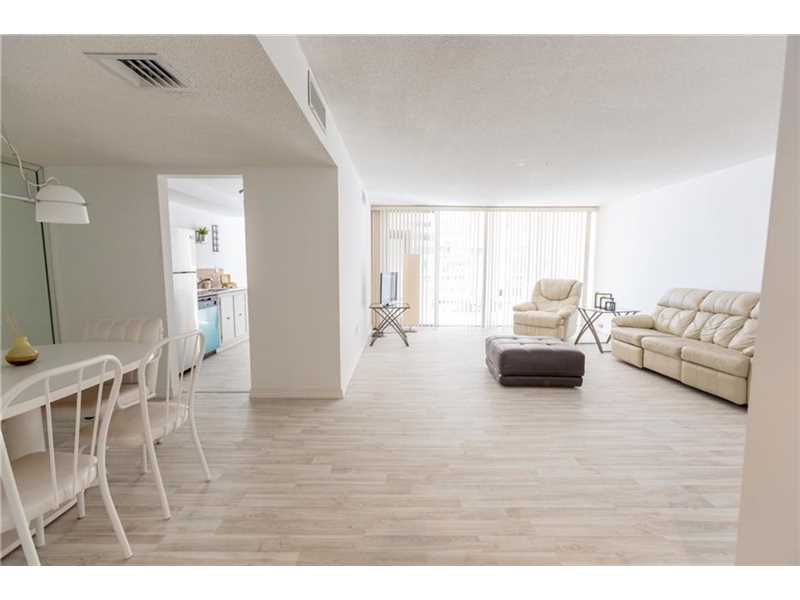 18061Biscayne Blvd, Aventura, FL 33160