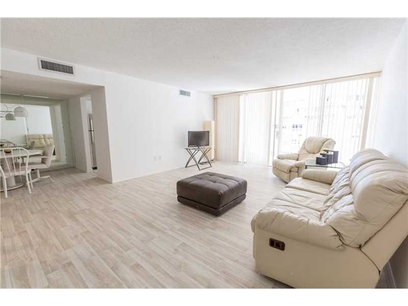 18061Biscayne Blvd, Aventura, FL 33160
