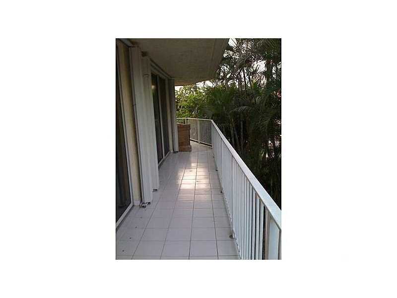 16531 Northeast 35th Ave, North Miami Beach, FL 33160