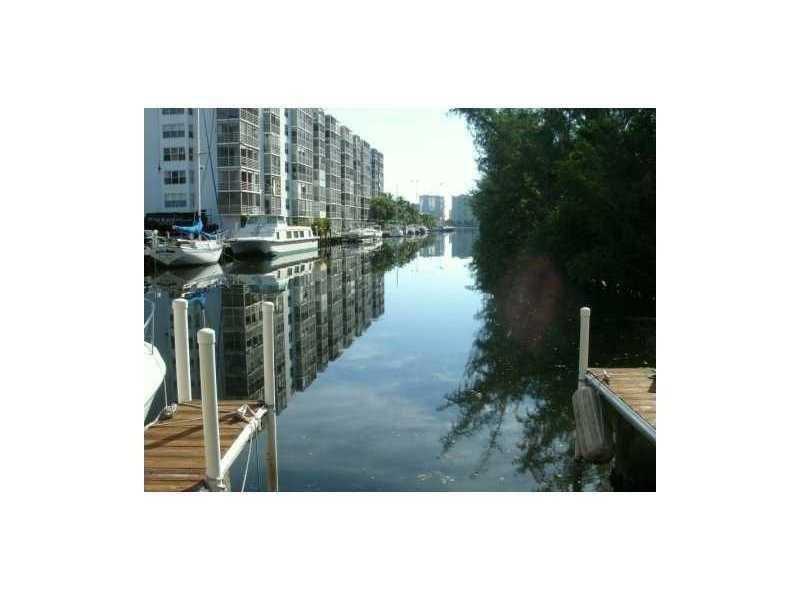 16531 Northeast 35th Ave, North Miami Beach, FL 33160