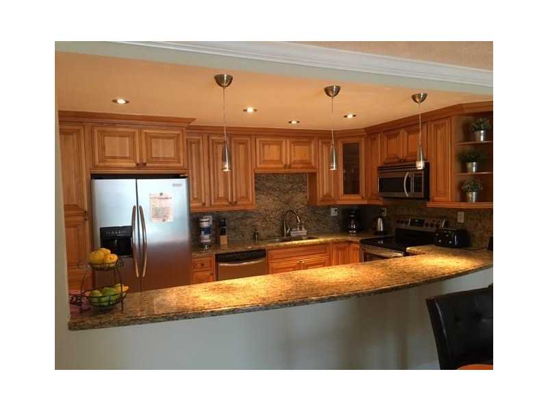 19370Collins Ave, Sunny Isles Beach, FL 33160
