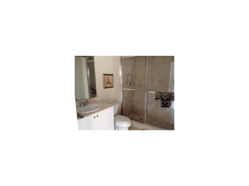 17555Atlantic Blvd, Sunny Isles Beach, FL 33160