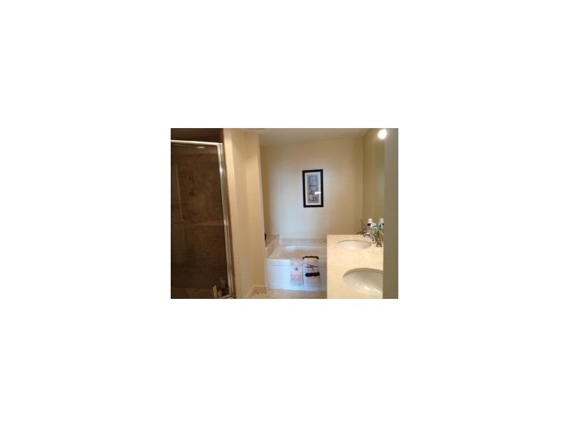 17555Atlantic Blvd, Sunny Isles Beach, FL 33160