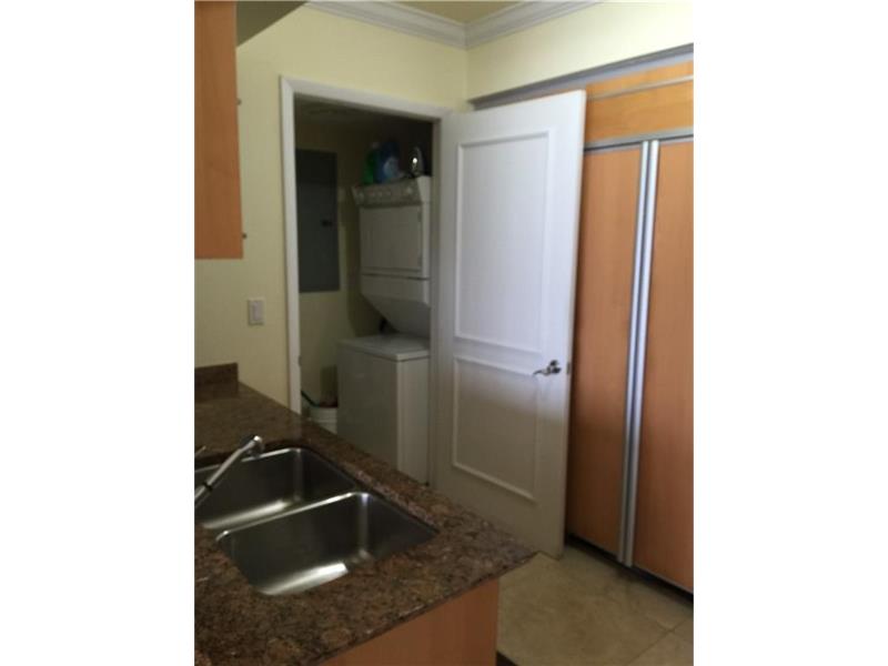 18911Collins Ave, Sunny Isles Beach, FL 33160
