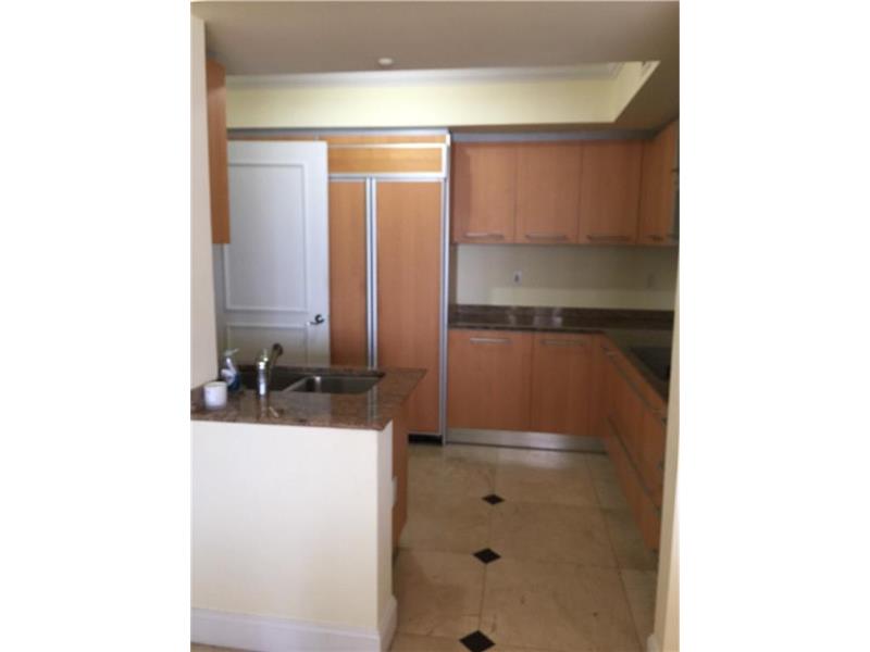 18911Collins Ave, Sunny Isles Beach, FL 33160